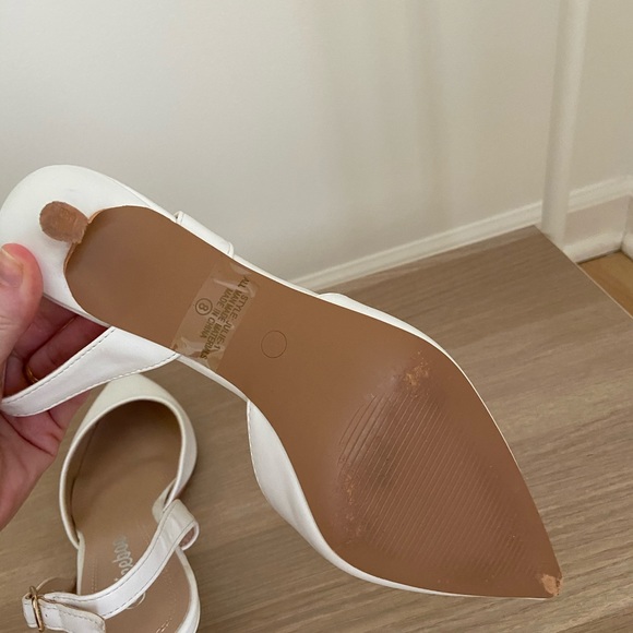 Heels - Picture 4 of 4